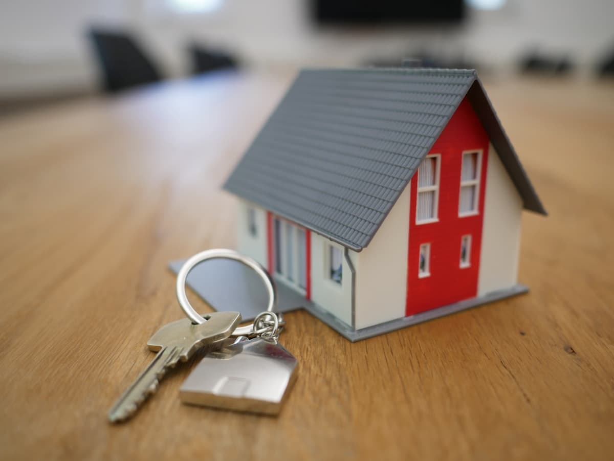 Homebuyers receiving keys to their new home